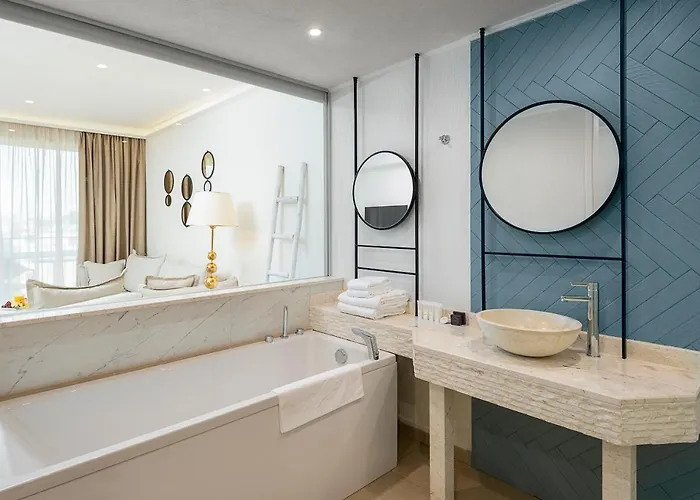 Siena Premium Retreat מלון