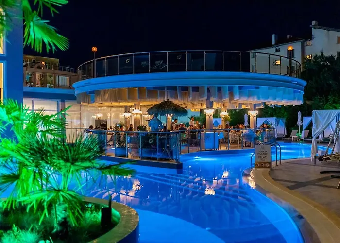 מלון Siena Premium Retreat 5*