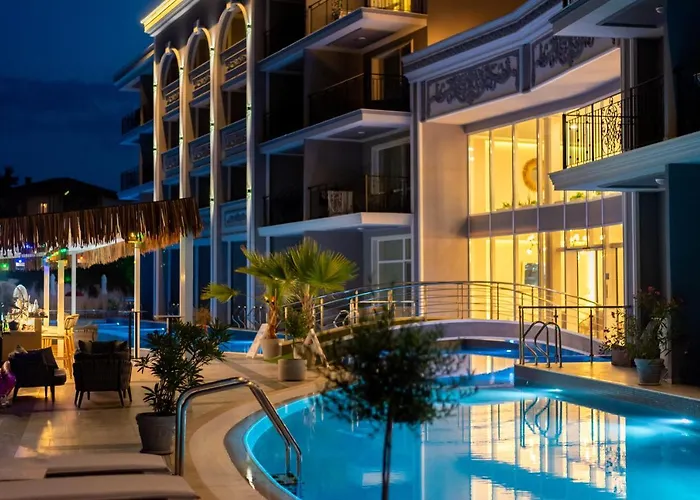 Siena Premium Retreat מלון 5*