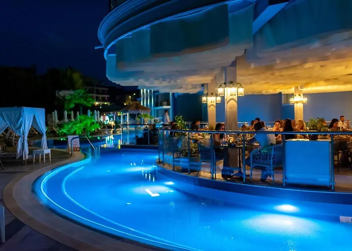 מלון Siena Premium Retreat 5*