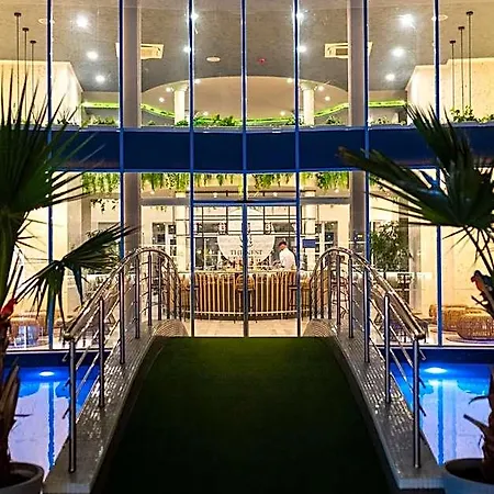 Siena Premium Retreat Lozenets